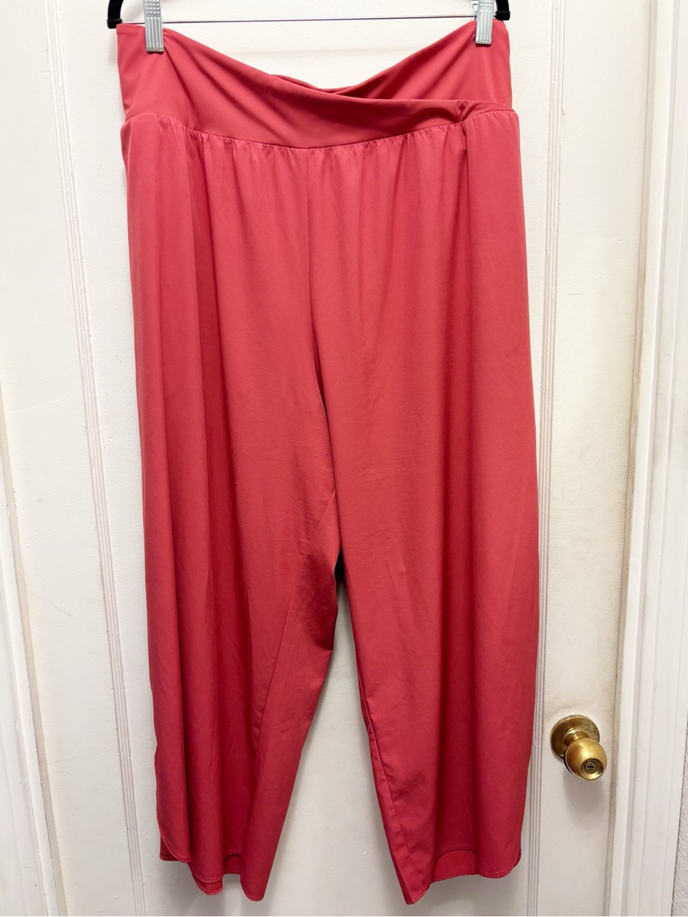 HALARA Wide-Leg Tulip Pant Color: Coral/Salmon Size 3X